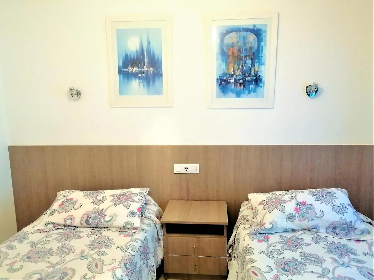 Apartment Apartamento En Roses Para 5-6 Personas, 2ª Linea De Playa, Terraza, Parking, Sin Mascotas, Sabanas Incluidas - Es-258-41